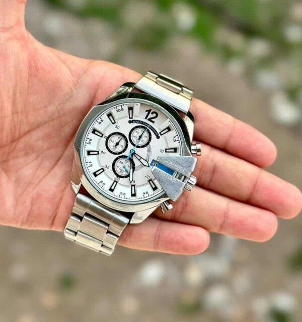 First Copy Diesel 10 Bar Silver & White DZ4318 Watch for Men First Copy Diesel 10 Bar Silver & White DZ4318 Watch for Men